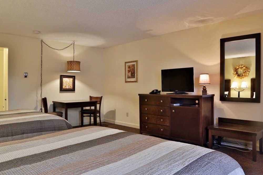 Harbor Inn Freeland Экстерьер фото