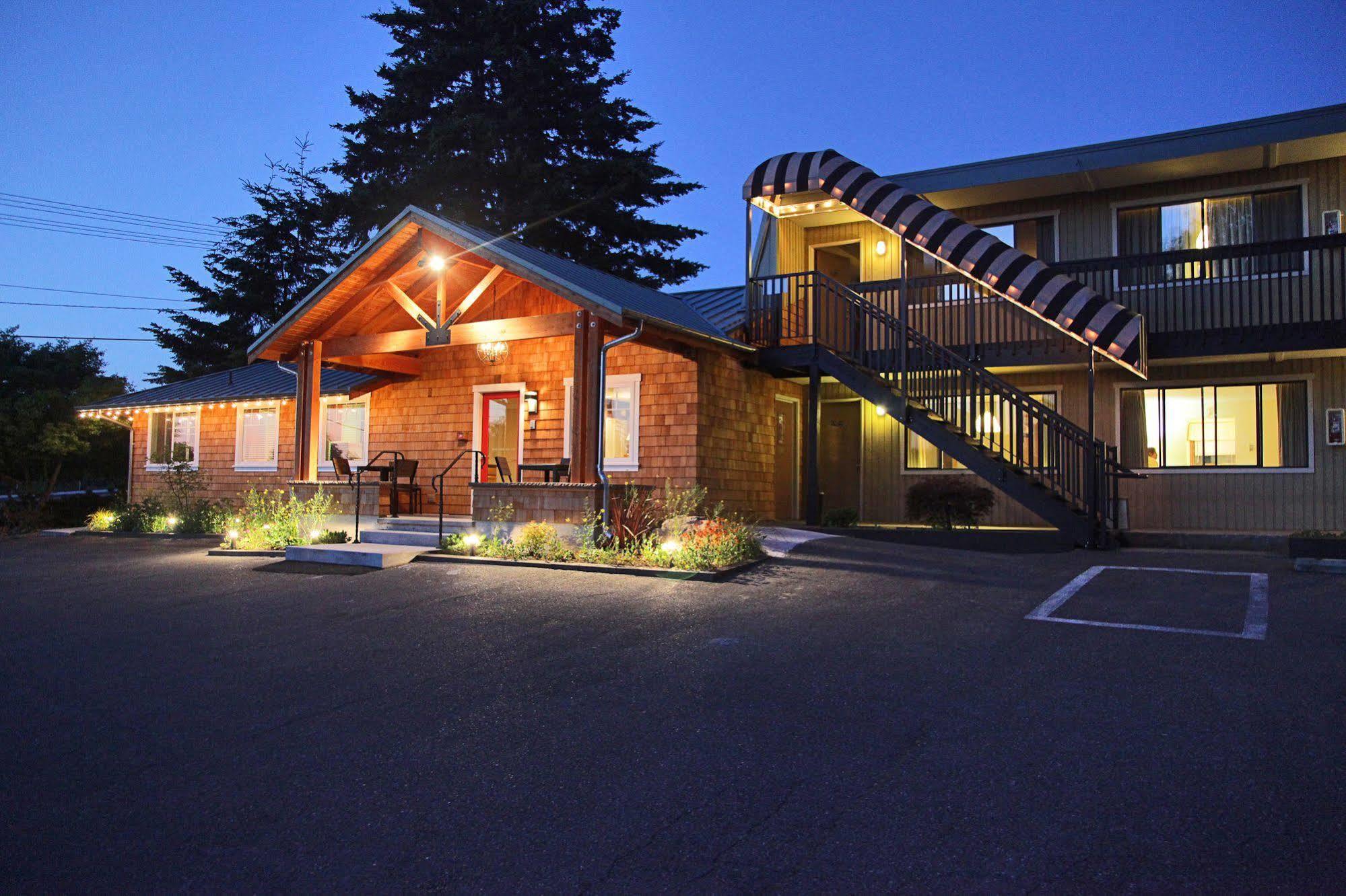Harbor Inn Freeland Экстерьер фото