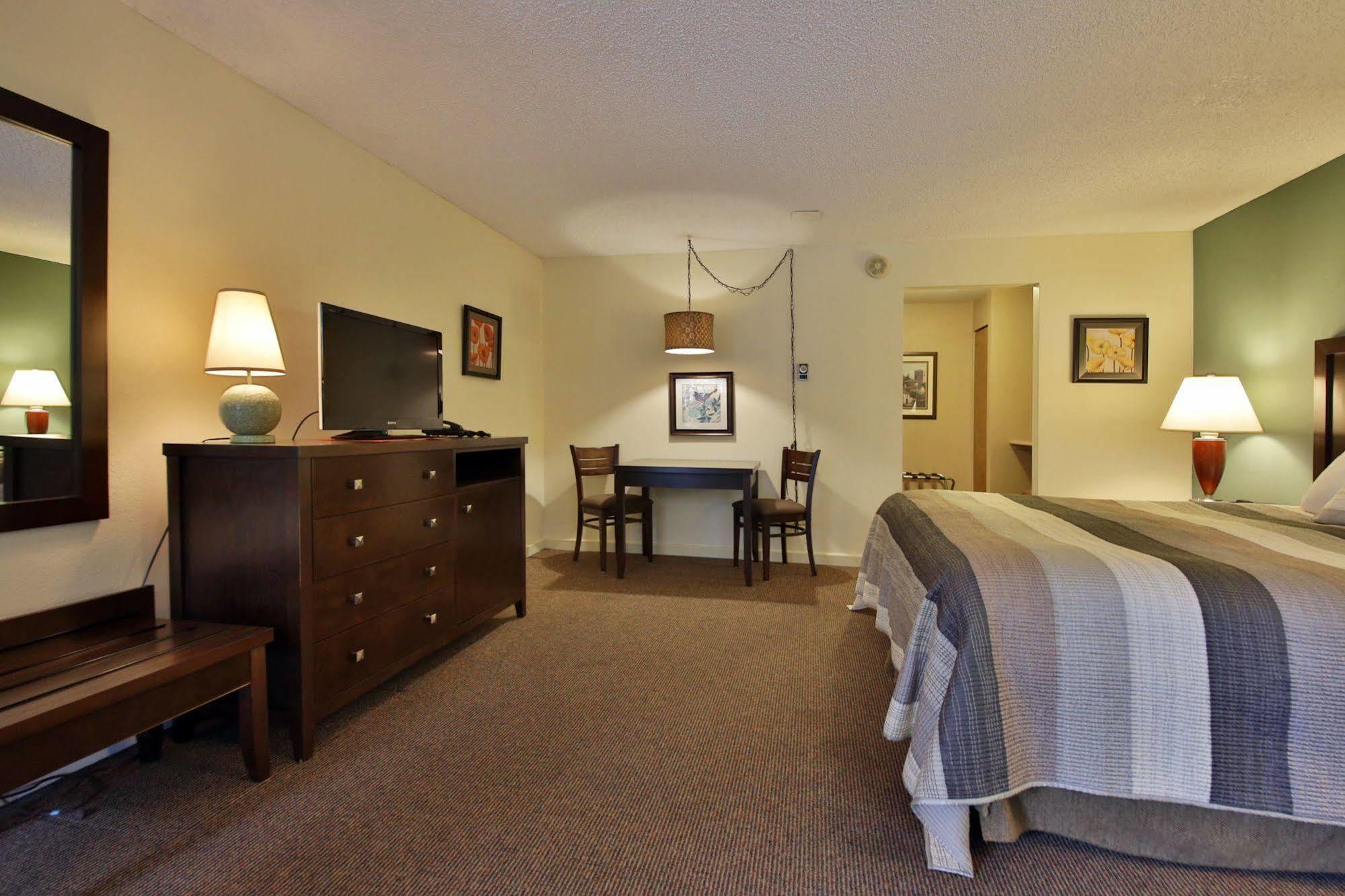 Harbor Inn Freeland Экстерьер фото