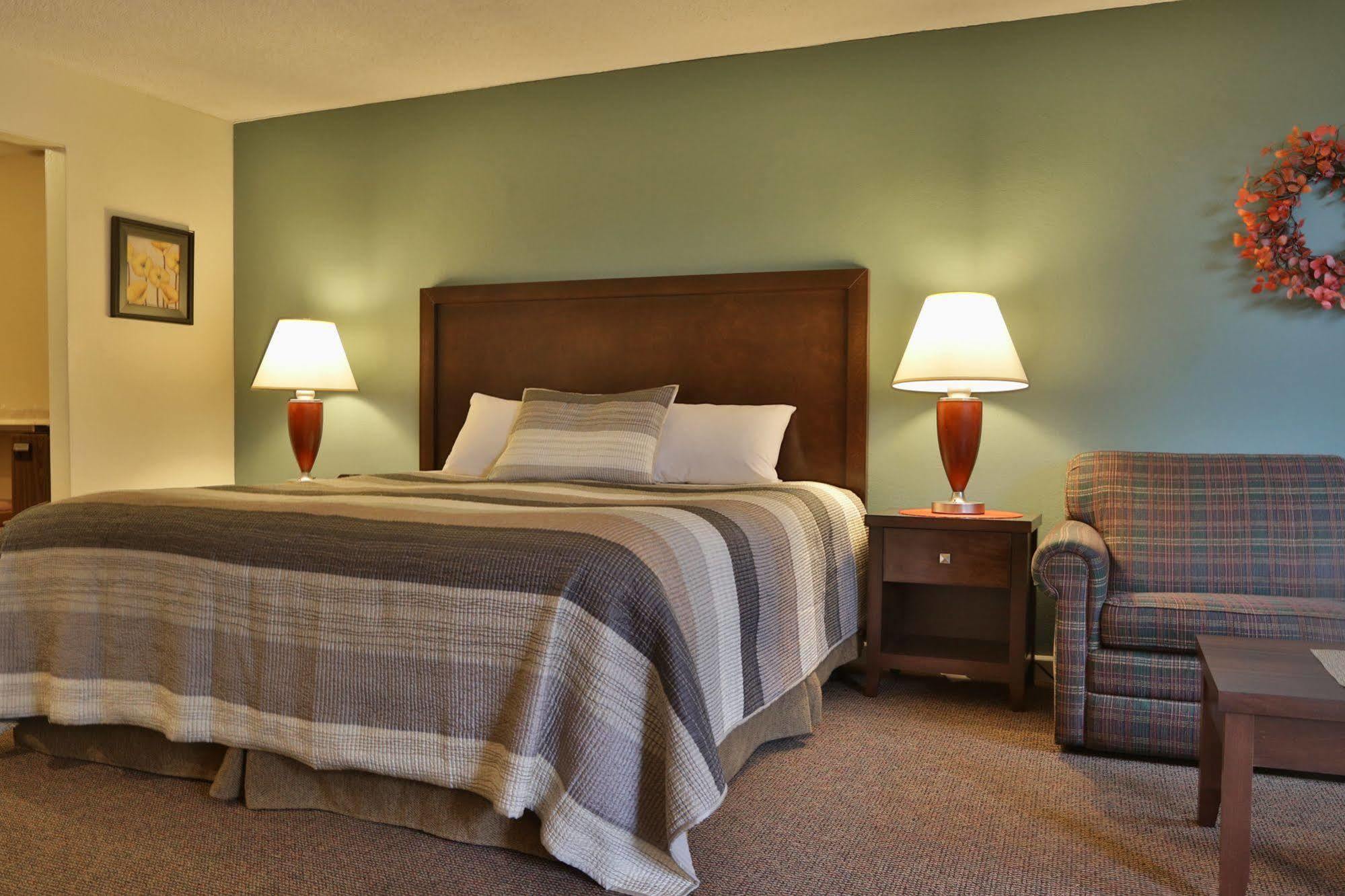 Harbor Inn Freeland Экстерьер фото