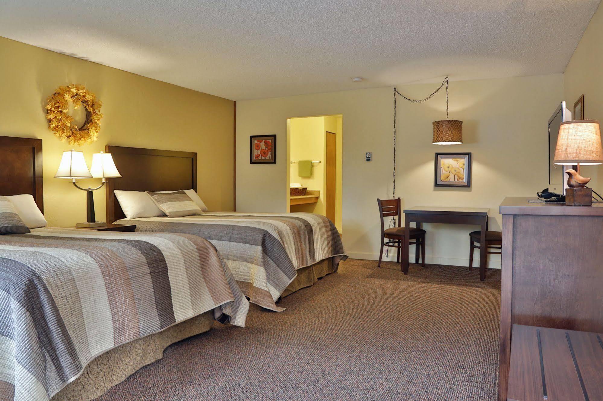 Harbor Inn Freeland Экстерьер фото